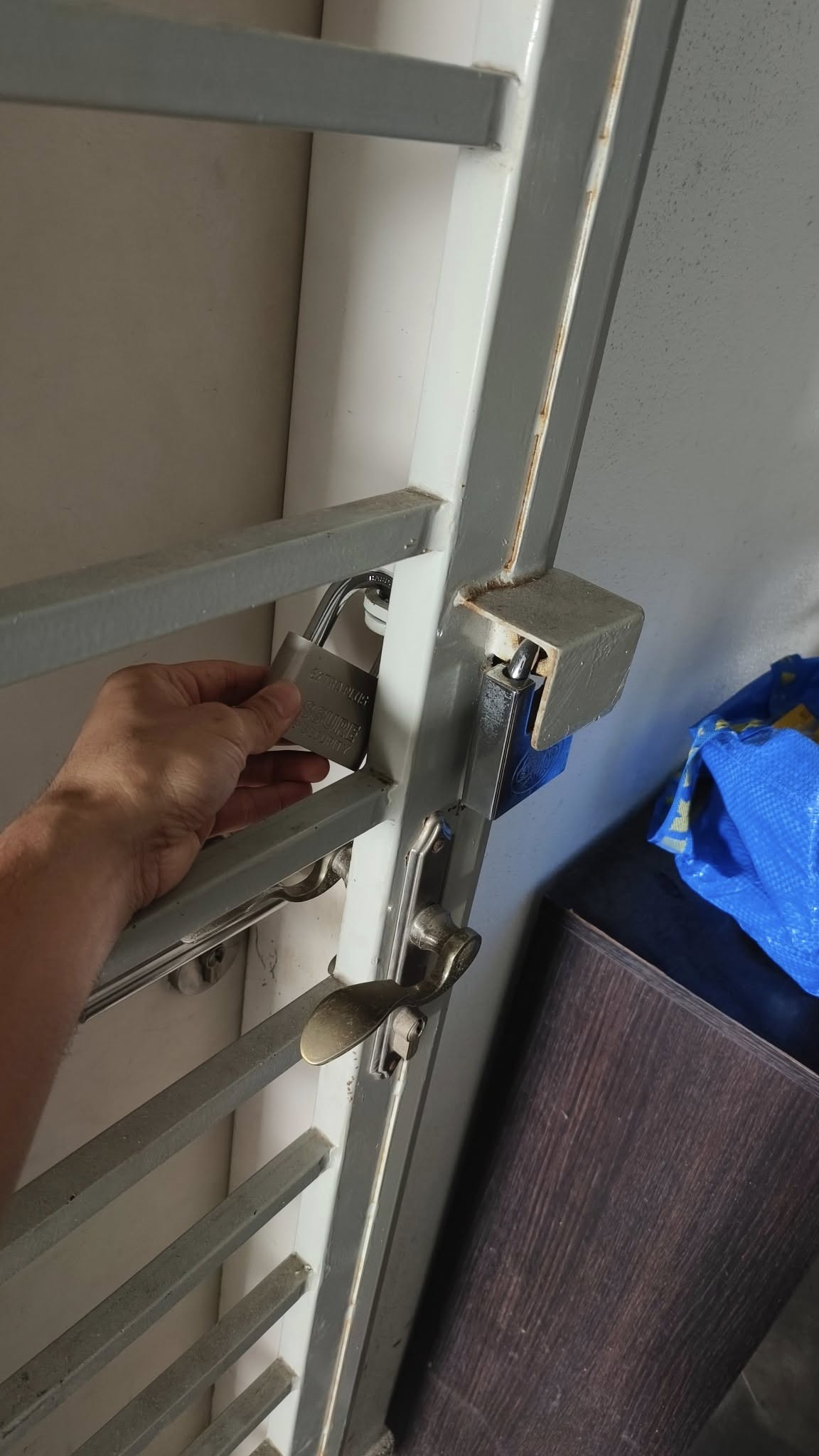 Akhirnya Isu ‘Penyewa Degil’ Shafiqcute Selesai, Polis Keluarkan Semua Barang