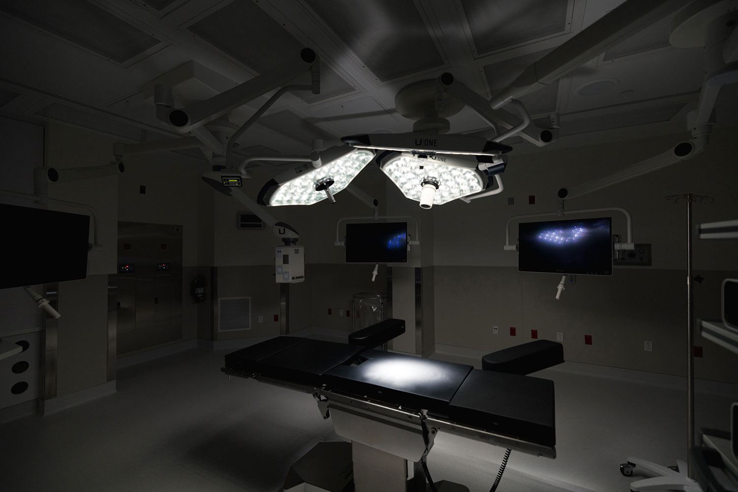 Doktor Bius Patient & Tinggalkan Selama 8 Minit, Buat ‘Projek’ Dengan Jururawat
