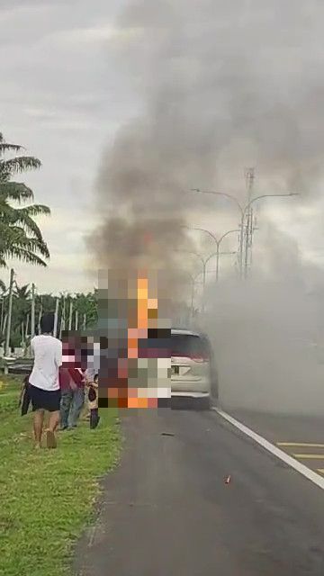 Kereta Hangus Tepi Jalan, Rupanya Owner Tinggal Bengkel Tapi Dipakai Orang Lain