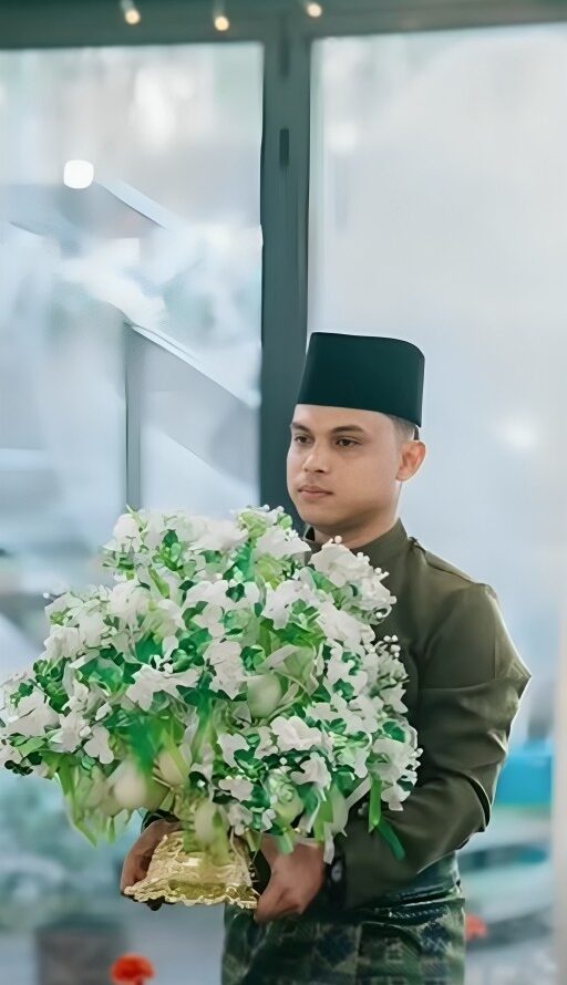 “Kami Tak Halal” – Hantaran Bunga Telur Masin Hilang Dicuri Ketika Majlis Kahwin