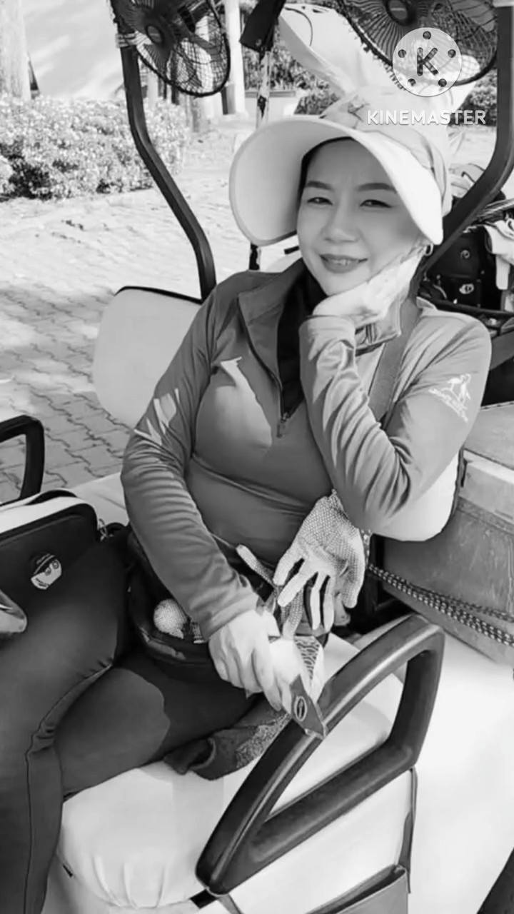 Pemain Golf Teruskan Game Walaupun Hujan Lebat, Caddy ‘Tewas’ Disambar Petir