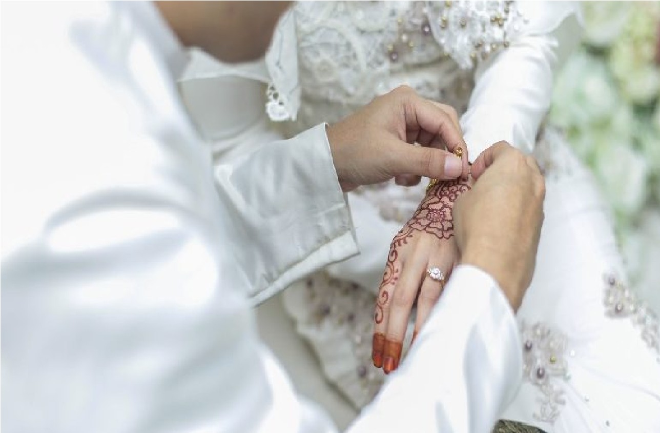 Tok Kadi Ngurat Pengantin Wanita “Kalau Cerai, Jangan Risau, Ada Yang Menunggu”