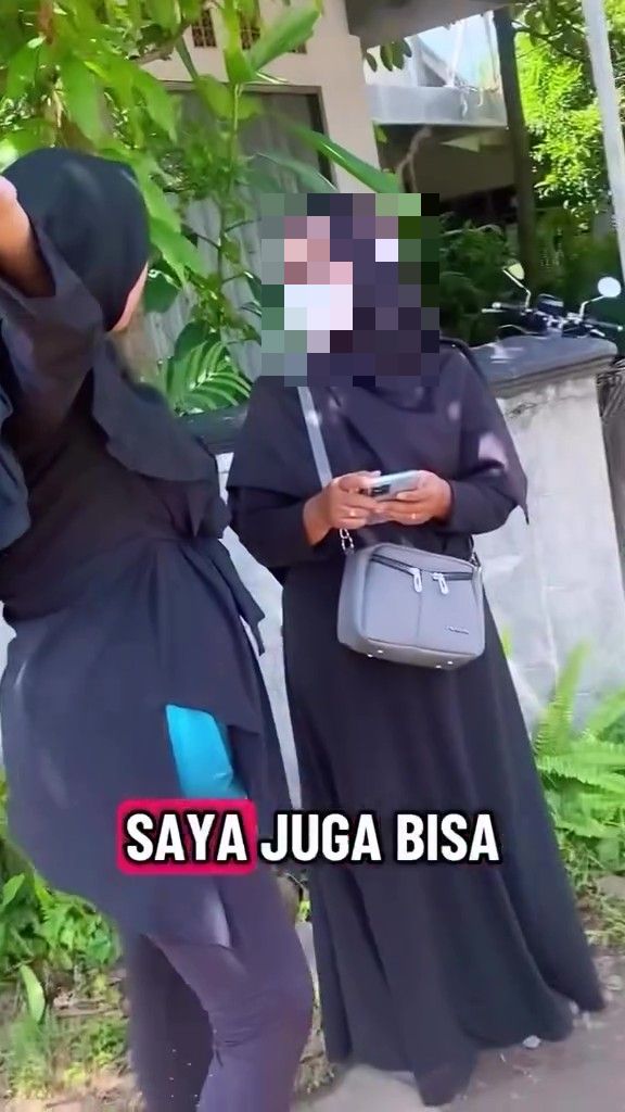 Selesai Pengebumian, Anak Tangkap Wanita Simpanan Berani Ziarah Kubur Bapa