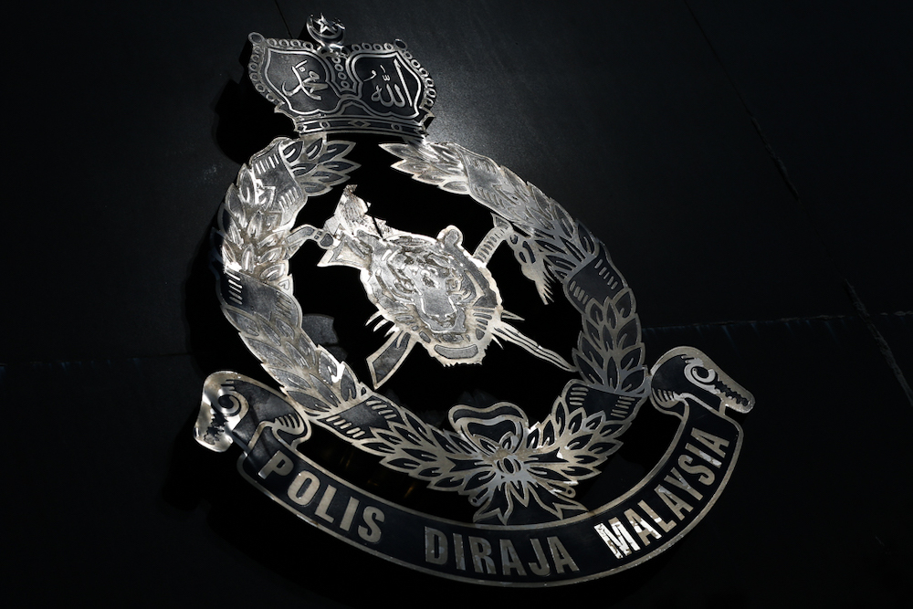 Teman Lelaki Mak Guard Cuba ‘Cemari’ Maruah Murid Darjah 3 Dalam Tandas Sekolah