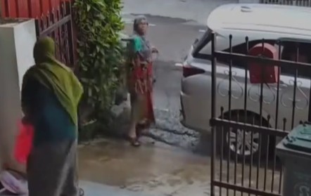 Plot Twist Makcik Sapu VS Makcik Blower! Jiran Lama Dedah CCTV Perangai Sebenar