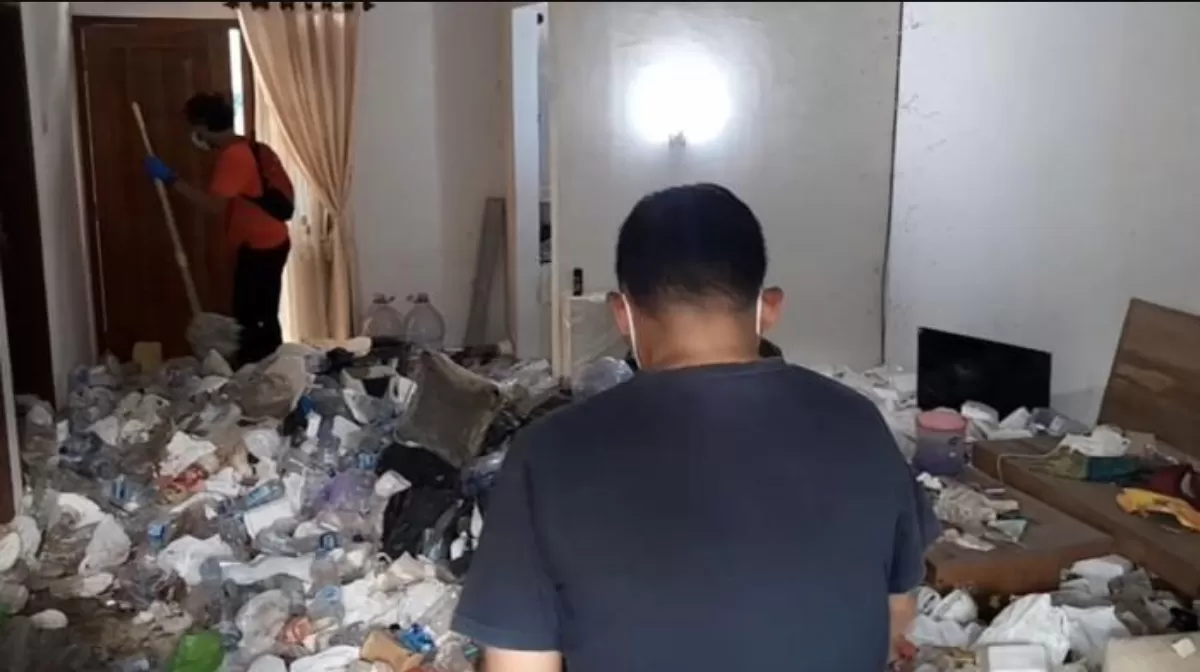 8 Tahun Hidup Tak Bergaul, Lelaki Ditemui Membusuk Dalam Rumah Penuh Sampah