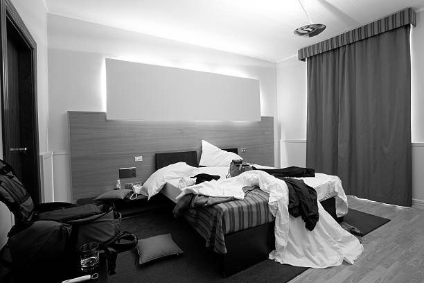 Pemuda & Gadis Hamil Luar Nikah 6 Bulan Dicekup Di Hotel, Katil Sepah Macam WWE