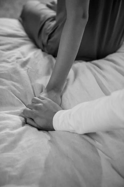 Suami Bergaji RM50K, Isteri Cabut Kabel Dashcam & Pergi Airbnb Dengan Laki Orang