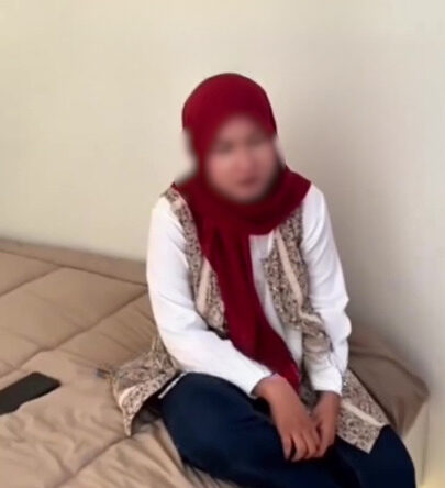 Isteri Tantrum Suami Terjumpa Mesej “Sayang Rindu Alafyuuu” Dengan Rakan Pejabat