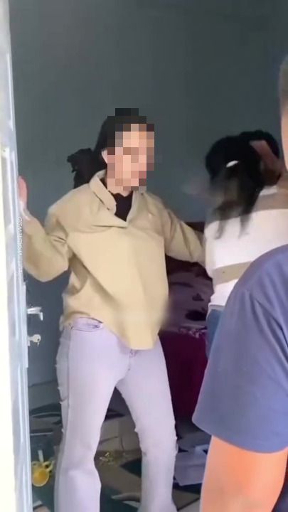 Suami Kena ‘Sailang’, Isteri Ludah Wajah BFF Lepas Terjah Bilik Sewa