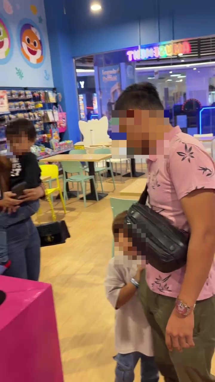 Plot Twist Isu Tinggal Anak Di Indoor Playground, Rupanya Suami & Skandal Dating