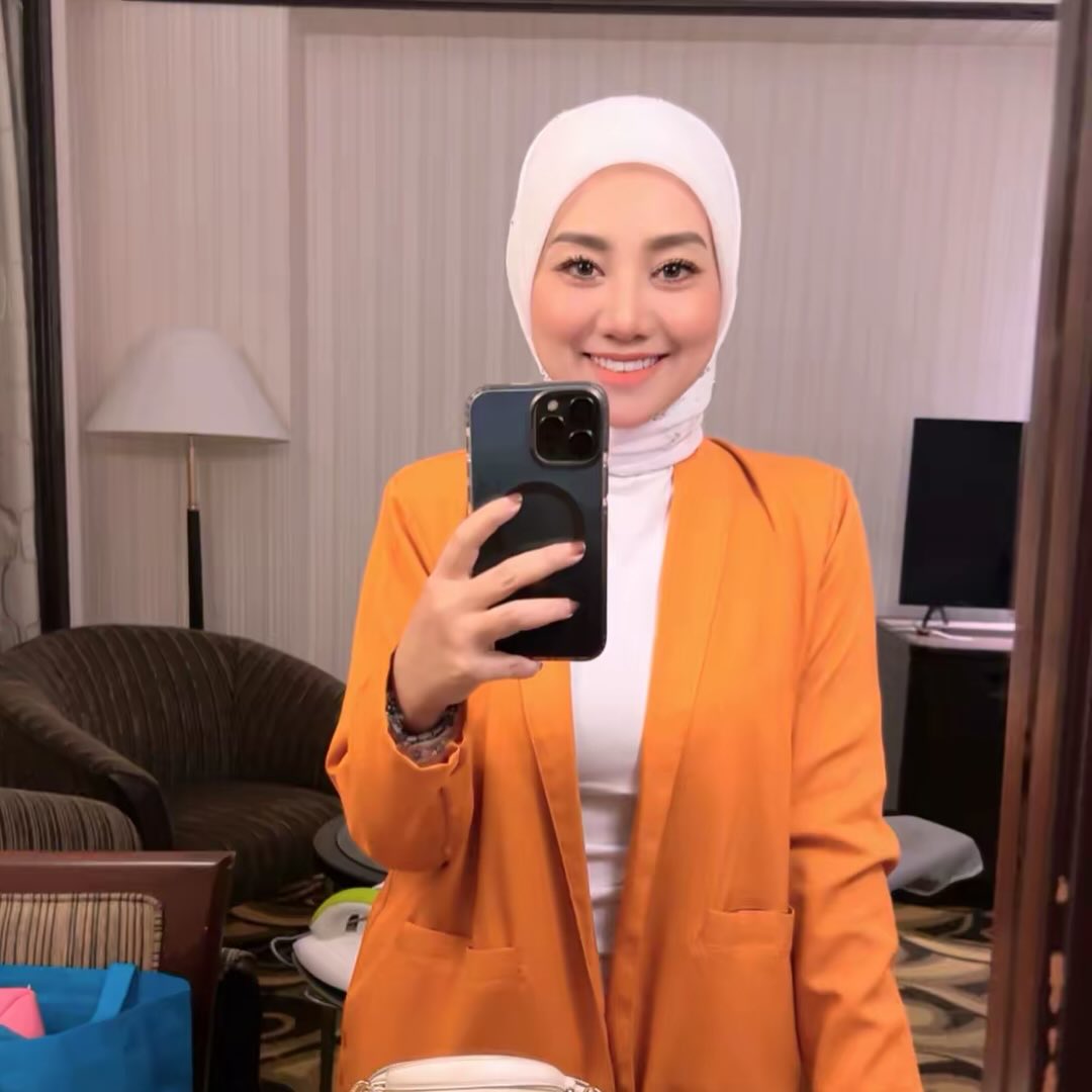 “Saya Tutup Rapat Kisah Awak, NGO Tak Telus, Makan Dana Orang Bagi” – Evanoza