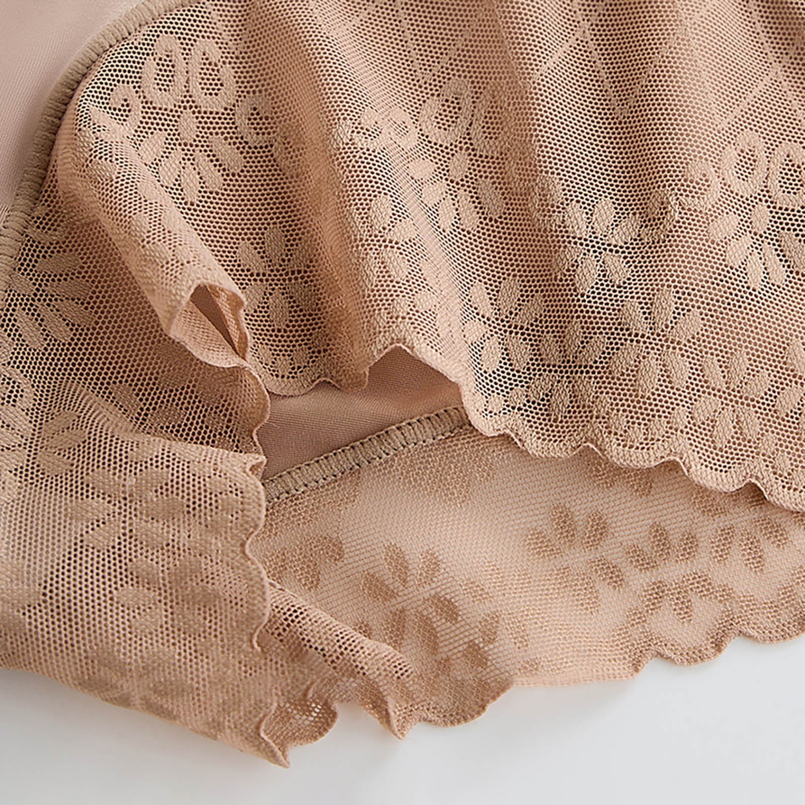 Suami Pembersih Berjaya Beli Kereta, Isteri Pinjam Kejap Temui Panty Bawah Seat