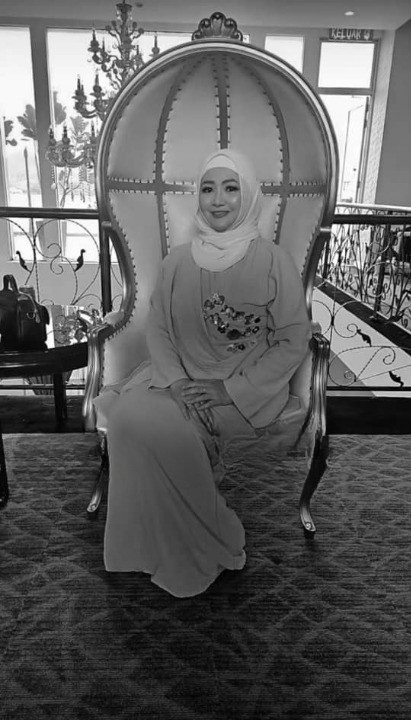 Rakan Di Switzerland Tunggu Selama 8 Jam, Namun Suri Tidak Sampai-Sampai