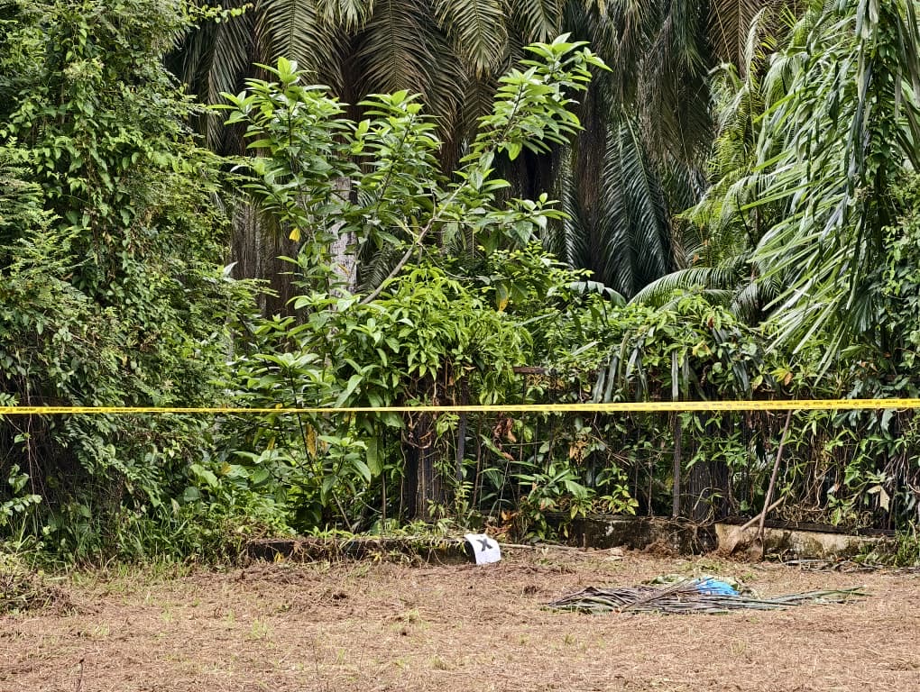 Rakan Di Switzerland Tunggu Selama 8 Jam, Namun Suri Tidak Sampai-Sampai