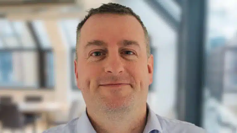 Suami Beri Isteri ‘Ubat Lemah’ Selama 13 Tahun, Biarkan 5 Lelaki Lampias Nafsu