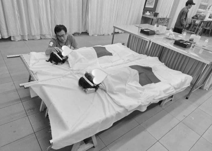 2 Beradik Kembar Ditemui Terapung Di Kolam Renang, Keluarga Tolak Post Mortem