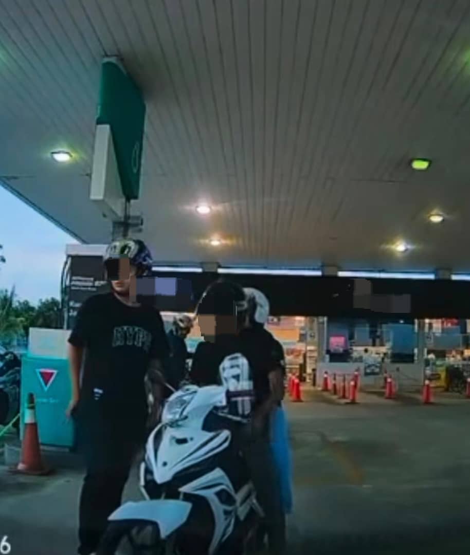 Pemuda Dilempang Kerana Muka Ketat, Keluarga Teruskan Saman Malu Terhadap Polis