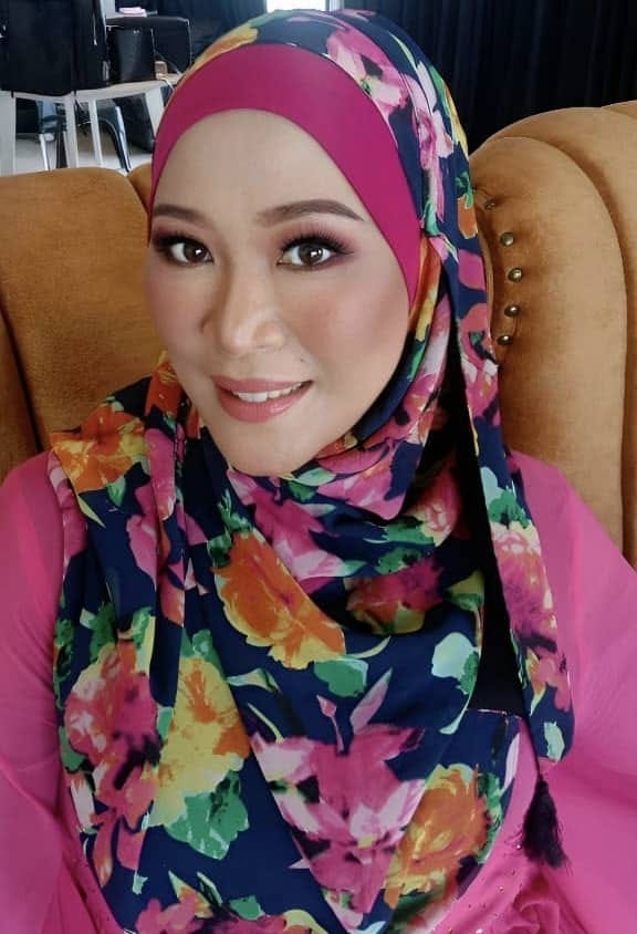 Aktres Nadia Kesuma Hilang Di Jeddah, Mesej Terakhir Pada Suami “I Met Stranger”