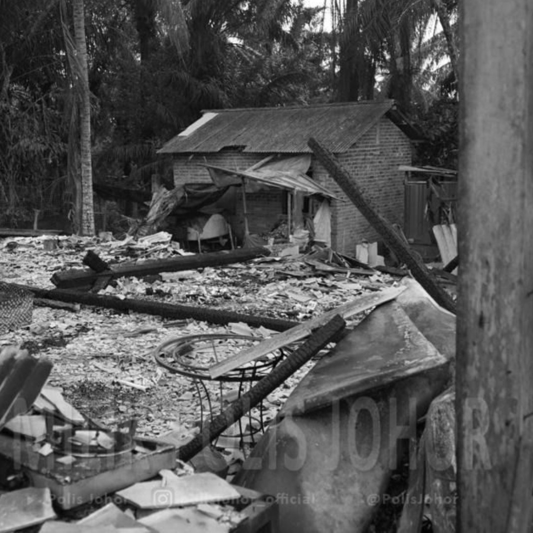 Hilang 3 Bulan Lalu, Rangka Bekas Isteri & 4 Anak Ditemui Di Rumah Hangus Di JB