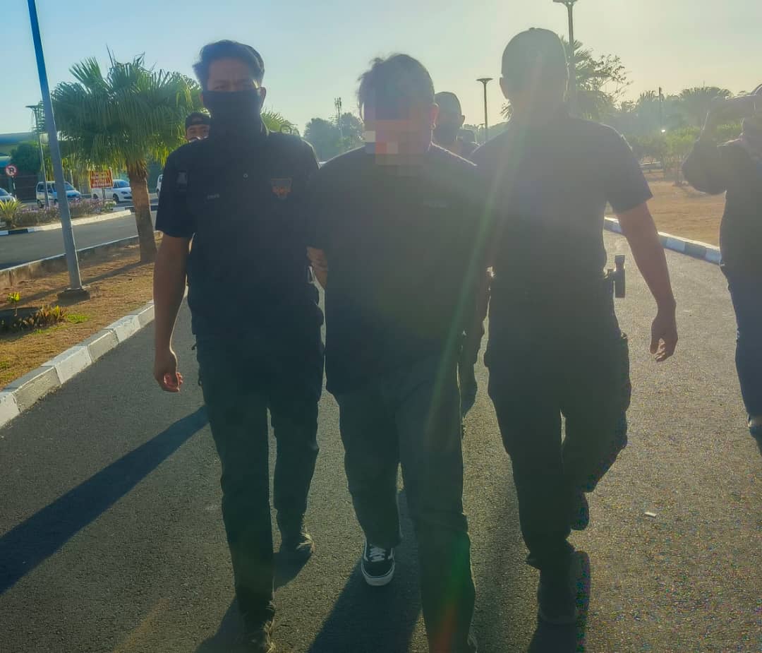 Komitmen Sewa Motor RM700/Bulan & Sewa Rumah, Anak Sulung Buat Pinjaman Ah Long