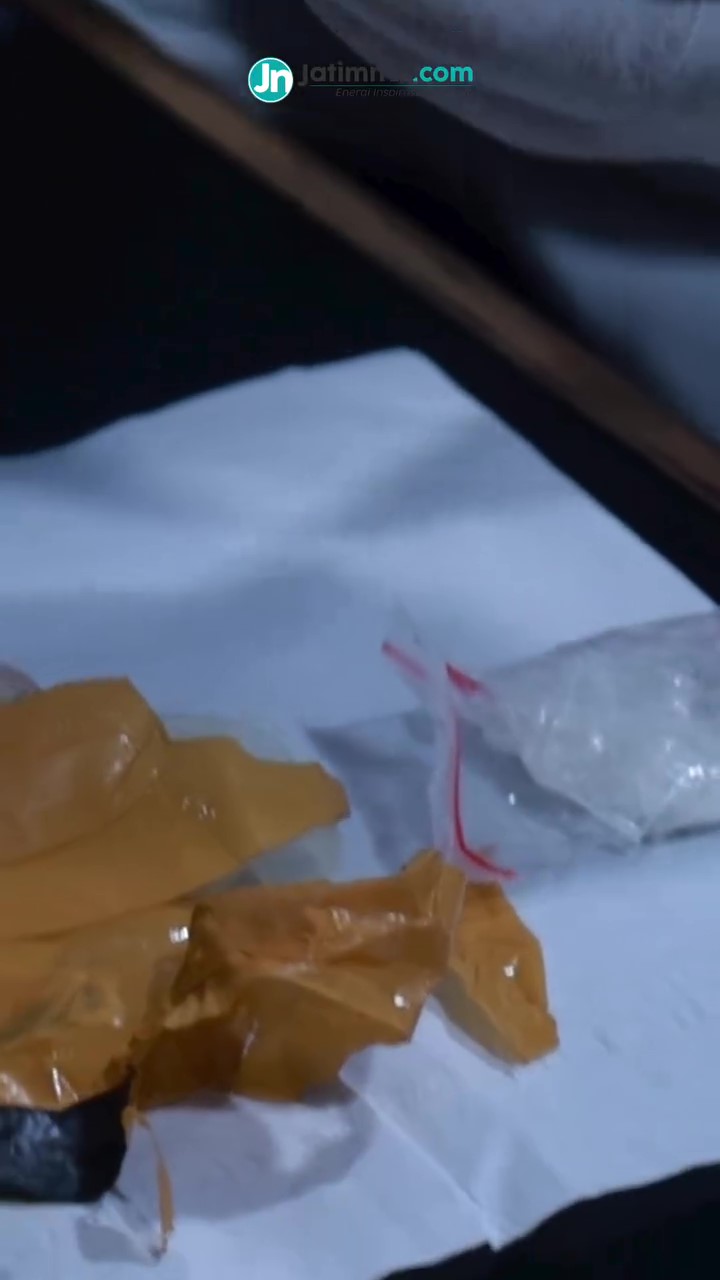 Wanita Sorok Barang Terlarang Di Miss V, Gagal Dikeluarkan Walau Mencangkung