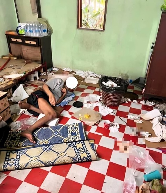 Anak Abaikan Bapa Strok Selama 2 Tahun, Dibiar Terlantar Bersama Najis