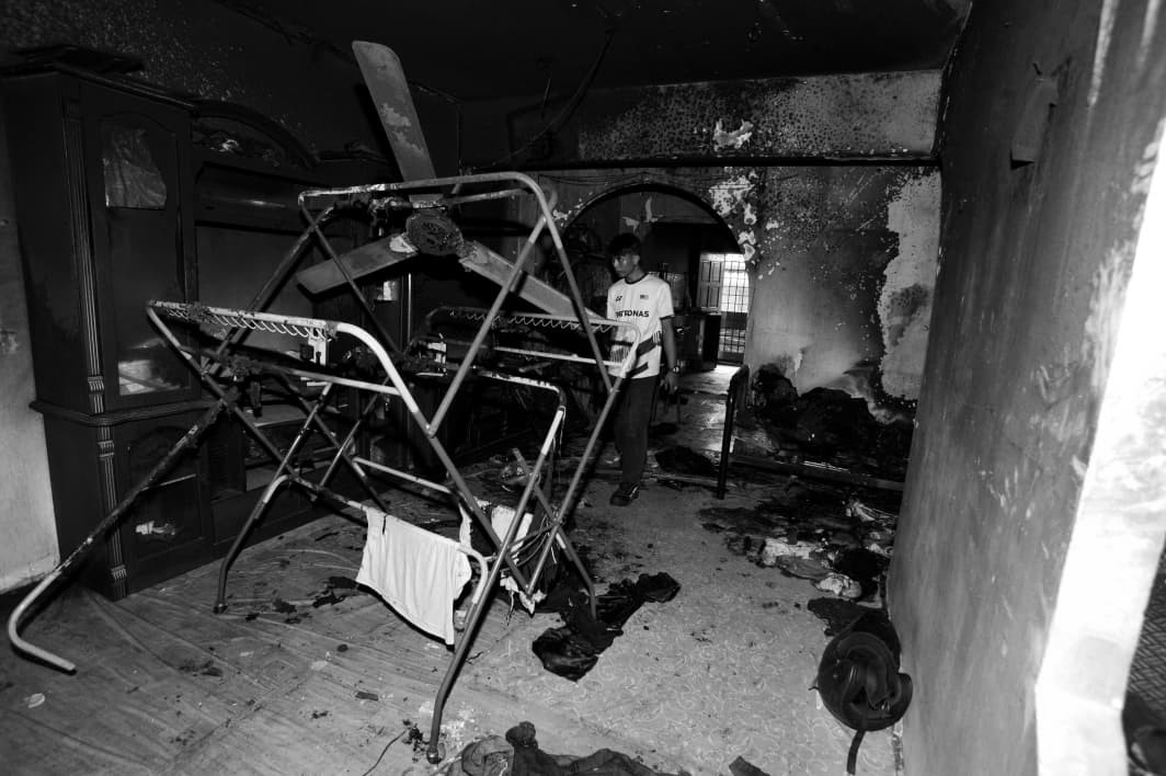 Suami Berduka, Isteri Hamil 3 Bulan & Sahabat Ditemui Dalam Rumah Hangus