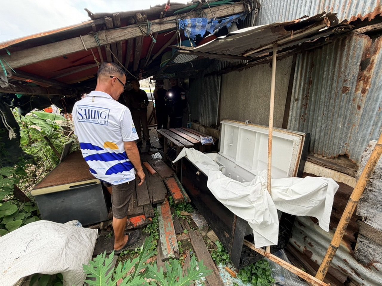 Jiran Nampak Kaki Terjulur Keluar, Wanita Ditemui Meninggal Dalam Peti Sejuk