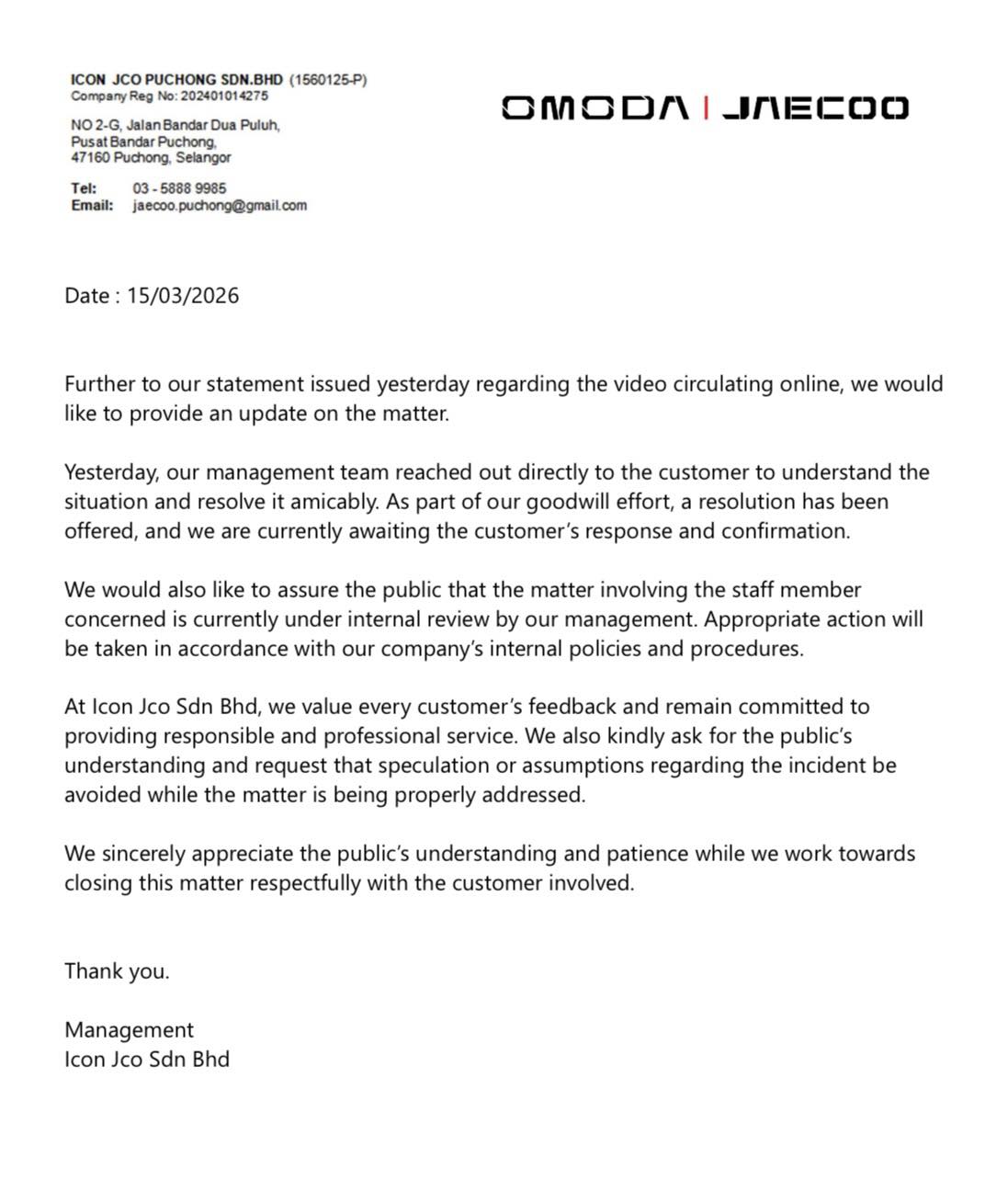 Staf Service Center Di Puchong Carut Pelanggan & Hisap Vape Dalam Kereta