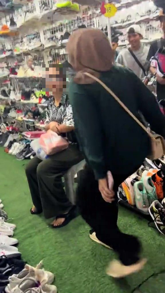 Bekas Peserta Mentor Shopping Dengan Skandal, Isteri Terjah Kedai Kasut Bundle