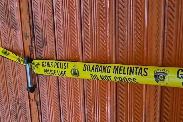 Bos Kedai Ayam Geprek Temui Tubuh Staf Dalam Freezer, Terbungkus Kain & Plastik