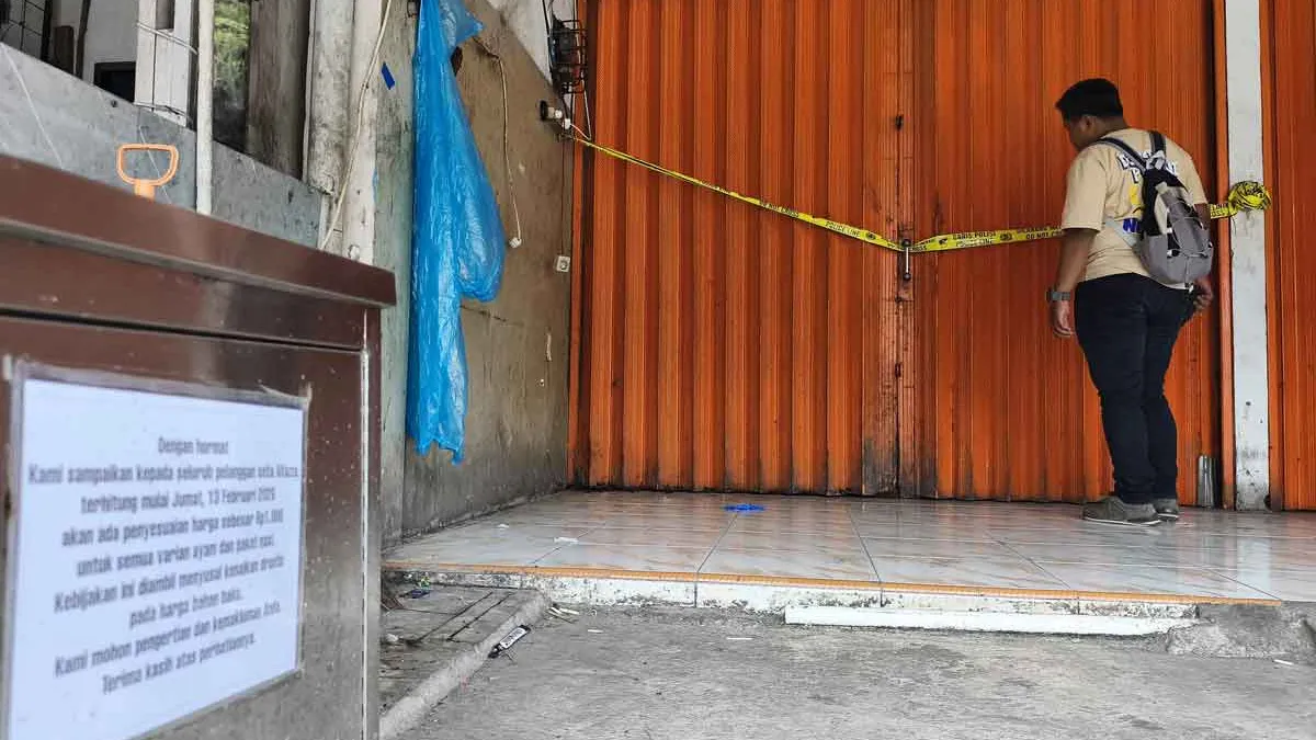 Pekerja Kedai Ayam Geprek Disumbat Dalam Freezer : Enggan Ikut Curi Kereta Bos