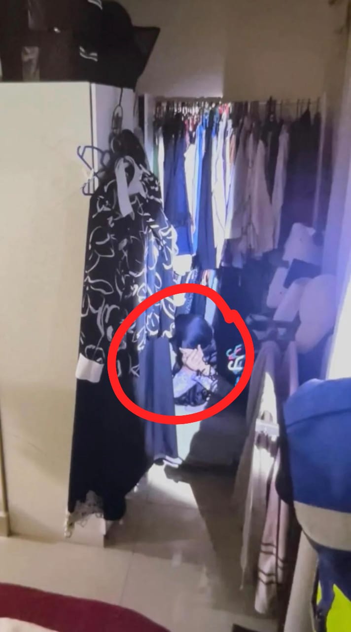 Bos & Staf Wanita Dicekup Oleh JAIS & Cik Tunang, Menyorok Dalam Almari