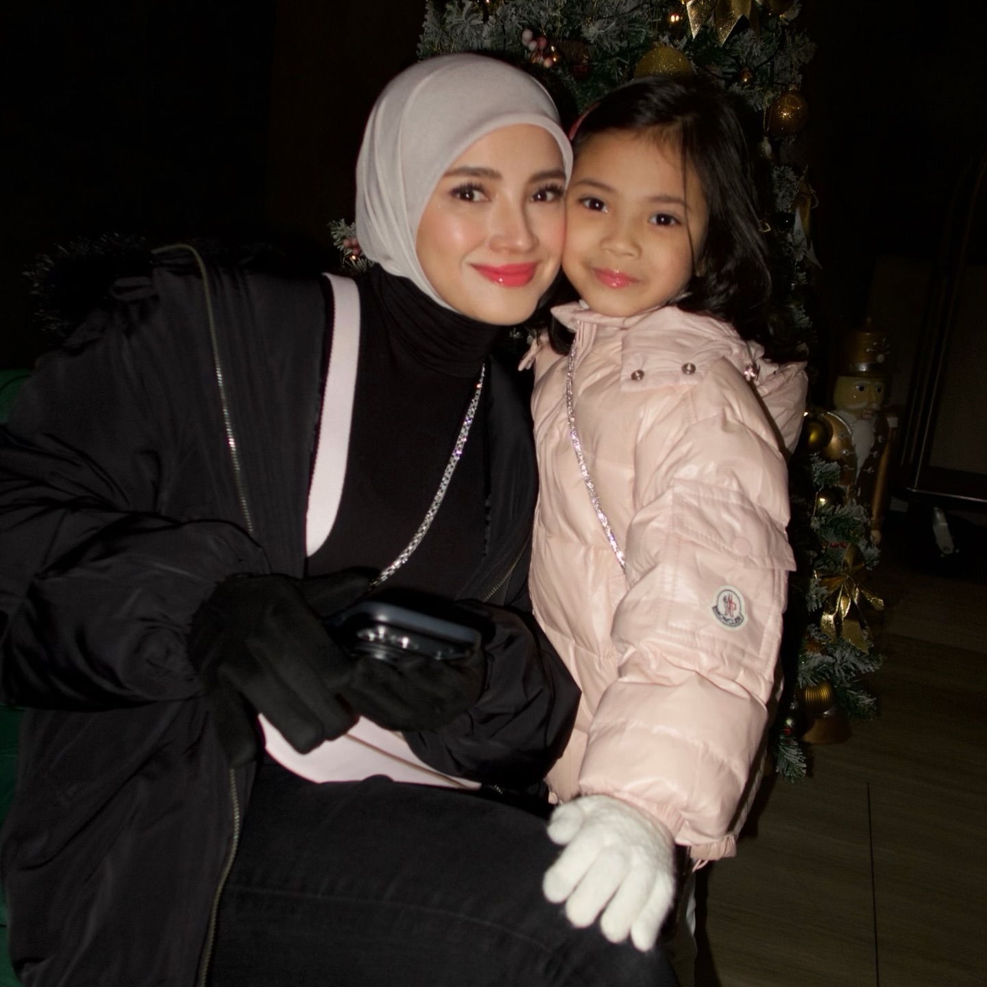 “She Is Not Object, She Is My Child!” Fazura Terkilan Lihat Video Anak Dibiarkan