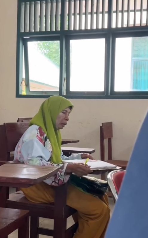 Tesis Dicuri Rakan, Wanita Alami Gangguan Mental, Masih Datang Kampus Tiap Hari