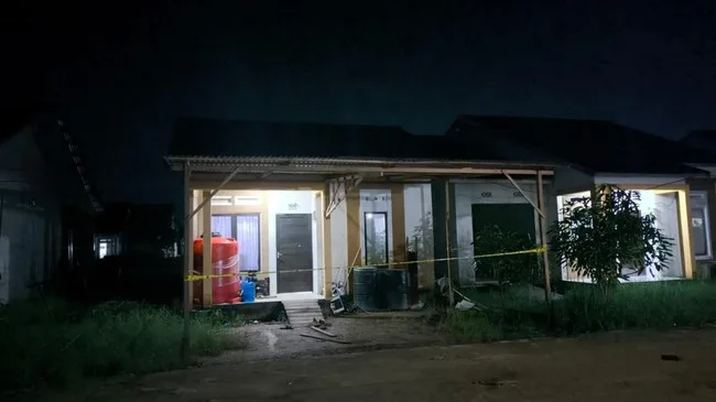 Askar Sedang Ada Tugas Luar, Isteri Hamil 8 Bulan Ditemui ‘Membusuk’ Di Rumah