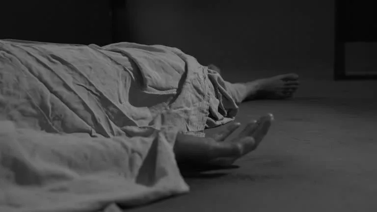 [KELANTAN] Anak Layang “Buku Lima”, Kepala Bapa Terkena Simen & Meninggal Dunia