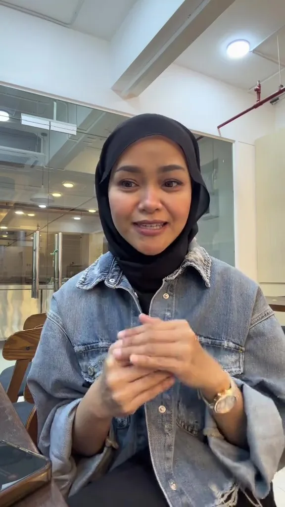 Pelanggan Cuci Najis Anak Di Sinki Basuh Tangan, Atas Meja Makan & Sejadah