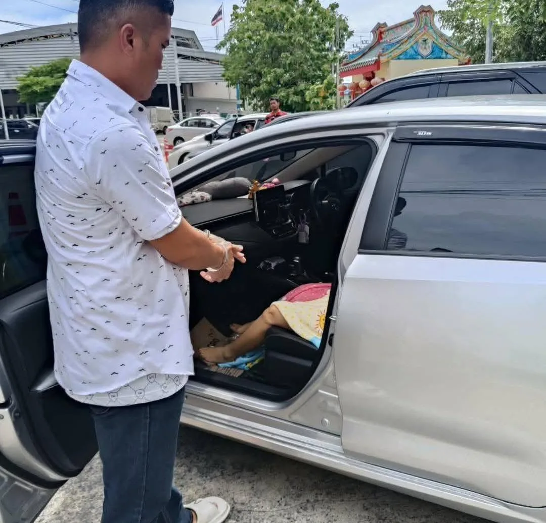 Lelaki Bawa Tubuh Kaku Teman Wanita, Memandu Tanpa Arah Sebelum Ke Balai Polis