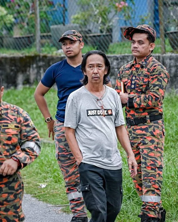 “Bagaimana Dia Boleh Tinggalkan & Turun Bersama Mereka Yang Sihat?” – SUAMI