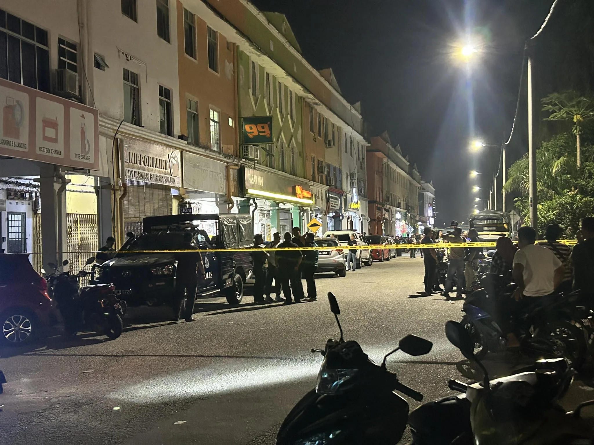 [MELAKA] Tuan Rumah Gagal Hubungi Penyewa, Jumpa Tubuh Reput Dibalut Tilam