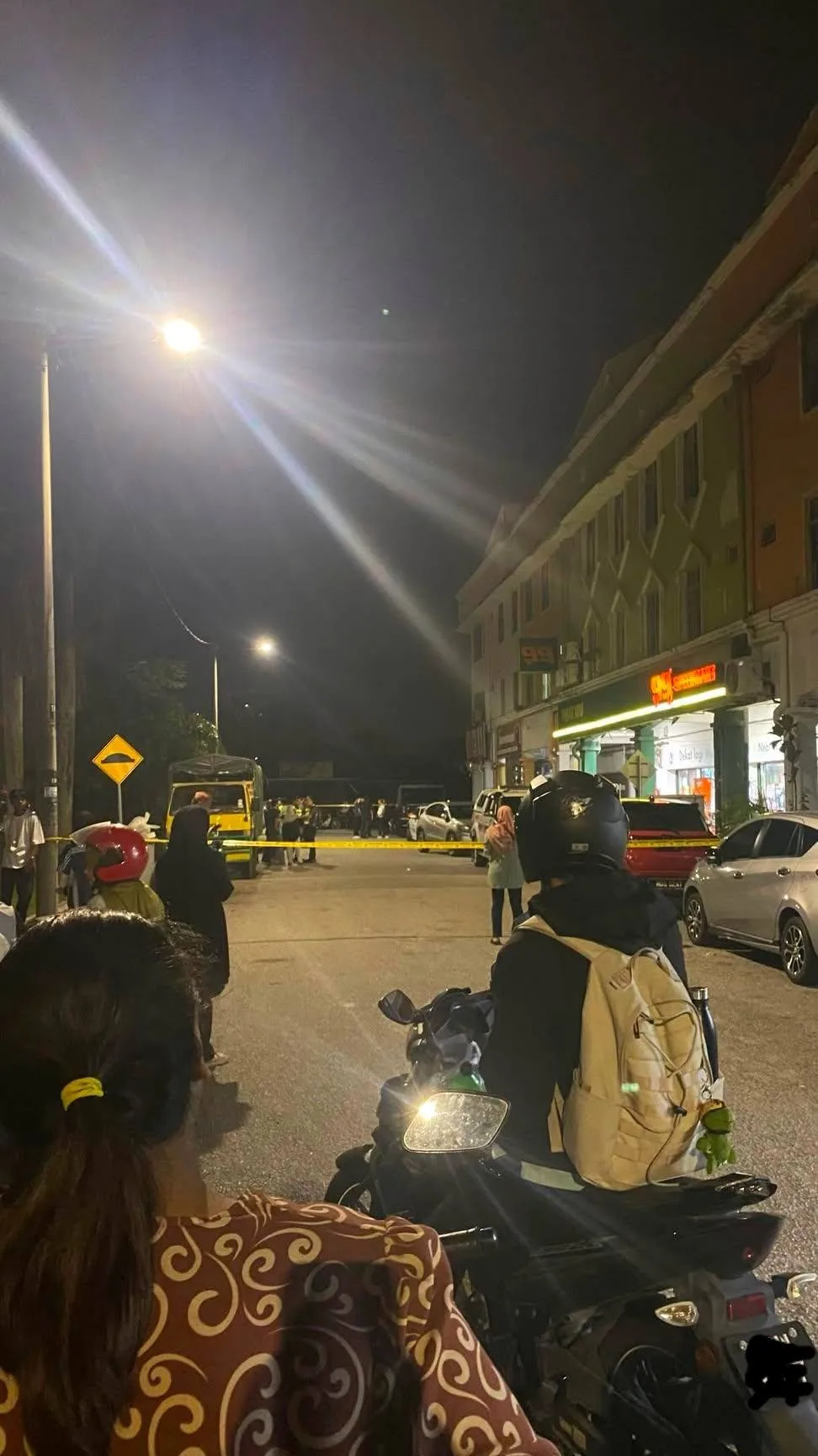 [MELAKA] Tuan Rumah Gagal Hubungi Penyewa, Jumpa Tubuh Reput Dibalut Tilam