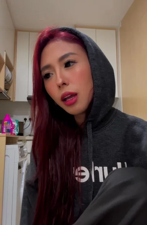 “Bab Cadar Takde Apa-Apa”…Sarah Yasmine Hanya Tolong Niezam Zaidi Kemas Rumah