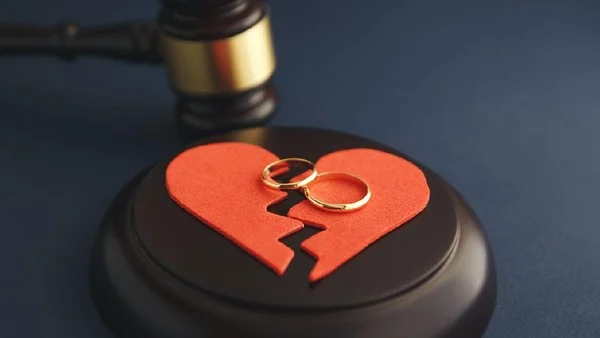 Lalui Malam Pertama, Pengantin Dedah Trauma Dinodai Bapa, Namun Diceraikan Suami