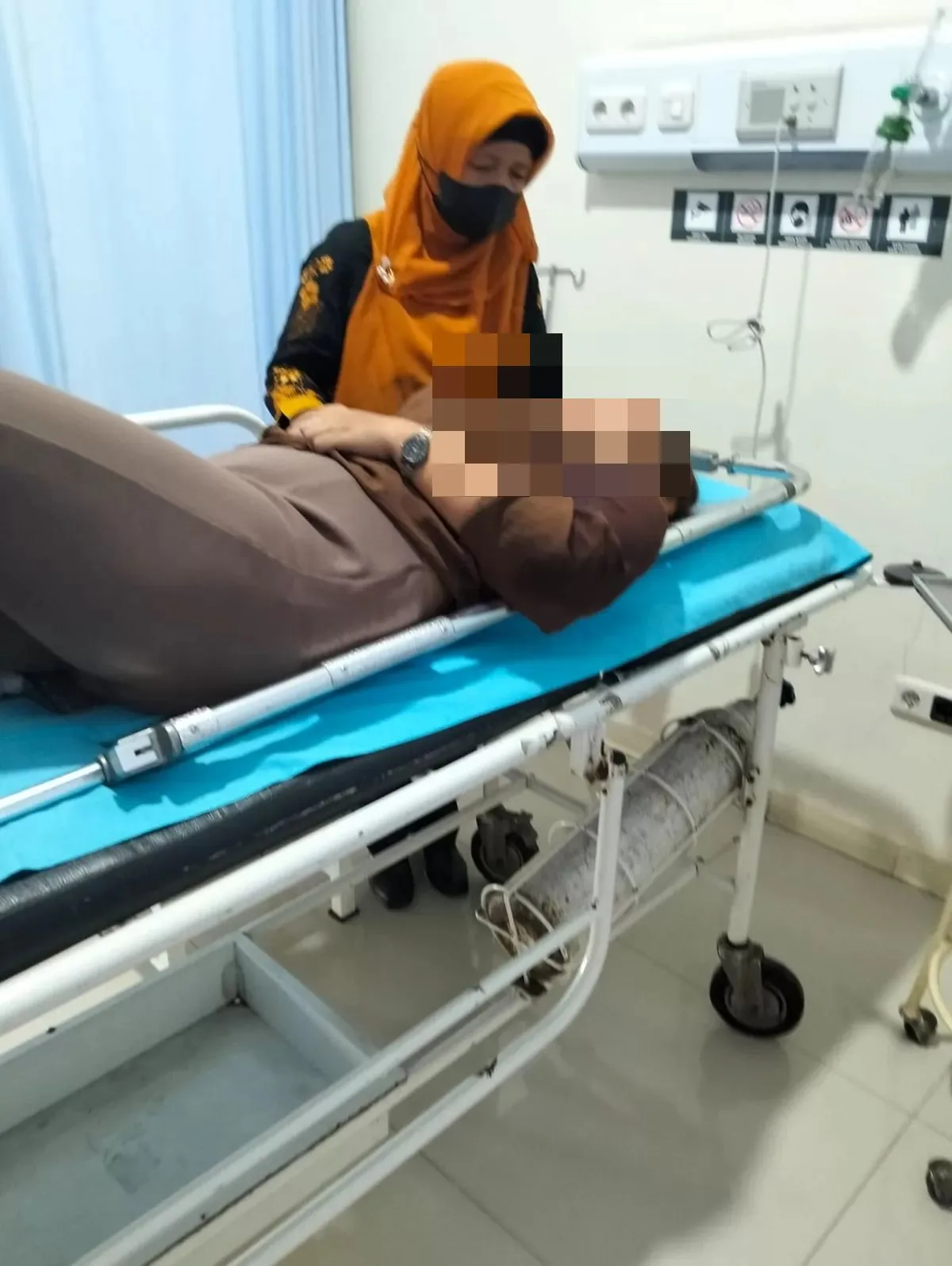 Suami Cederakan Isteri Guna Screwdriver Ketika Ambil Report Card Anak Di Sekolah