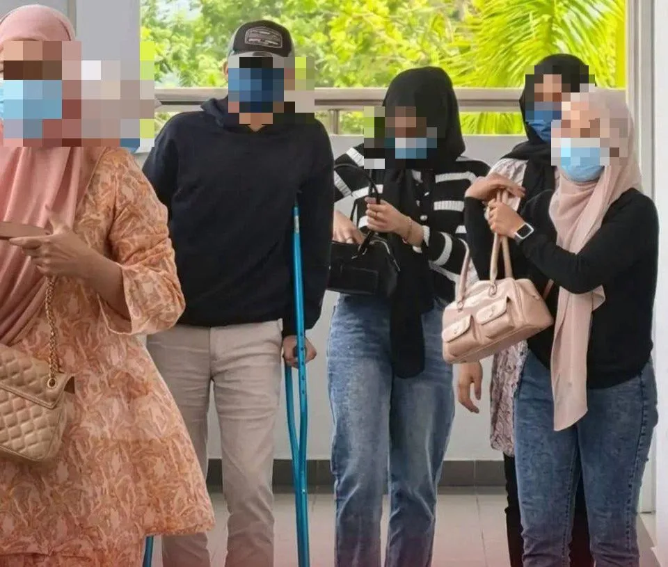Tular Video Ahli Keluarga Pemandu Jazz Tinggi Suara Dengan Waris Remaja