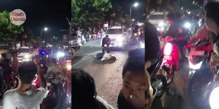 Dipercayai Merajuk, Wanita Baring Tengah Jalan, Jadi Punca Kesesakan Trafik
