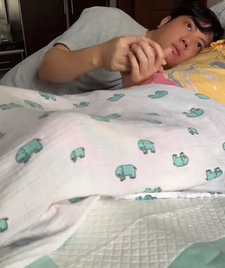 Banyak Kongsi Video Jaga Ibu ‘Bedridden’, Kini Ibu Telah Pergi Selamanya