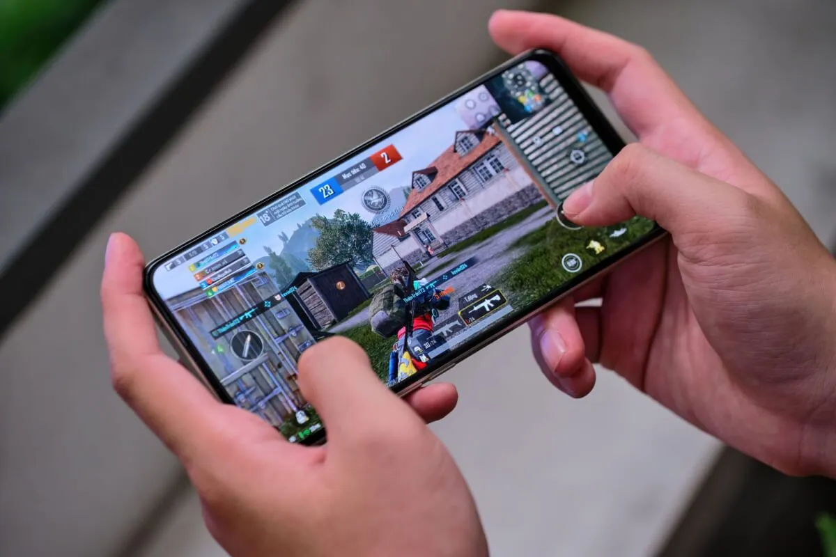 Suami & Adik Ipar Curang Melalui Game, Kantoi Lepas Anak Buka YouTube Di Phone
